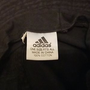 Adidas Bucket Hat one size